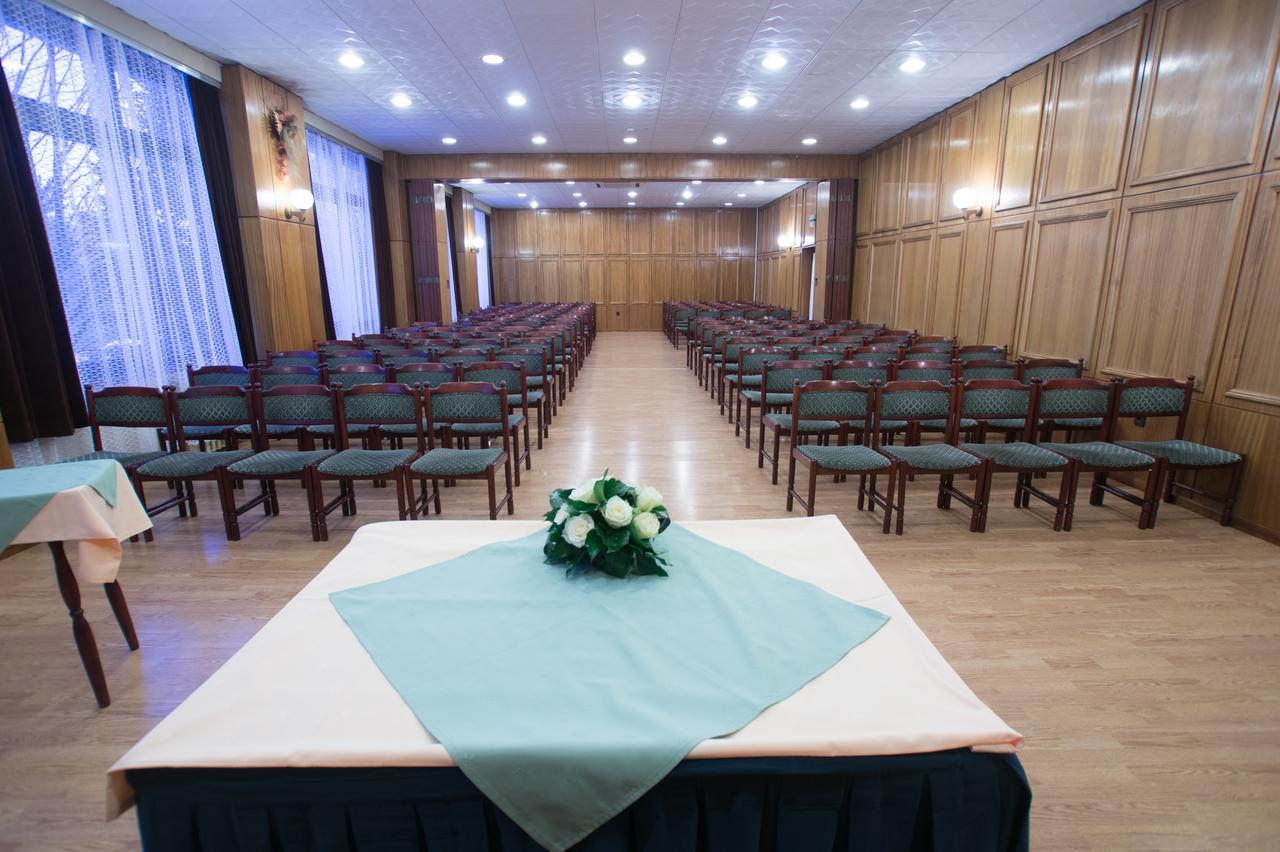 Mátyás Király Gyógy- és Wellness Hotel Hajdúszoboszló Esterno foto