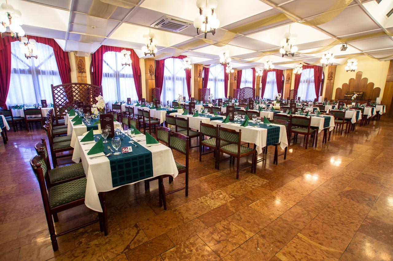 Mátyás Király Gyógy- és Wellness Hotel Hajdúszoboszló Esterno foto