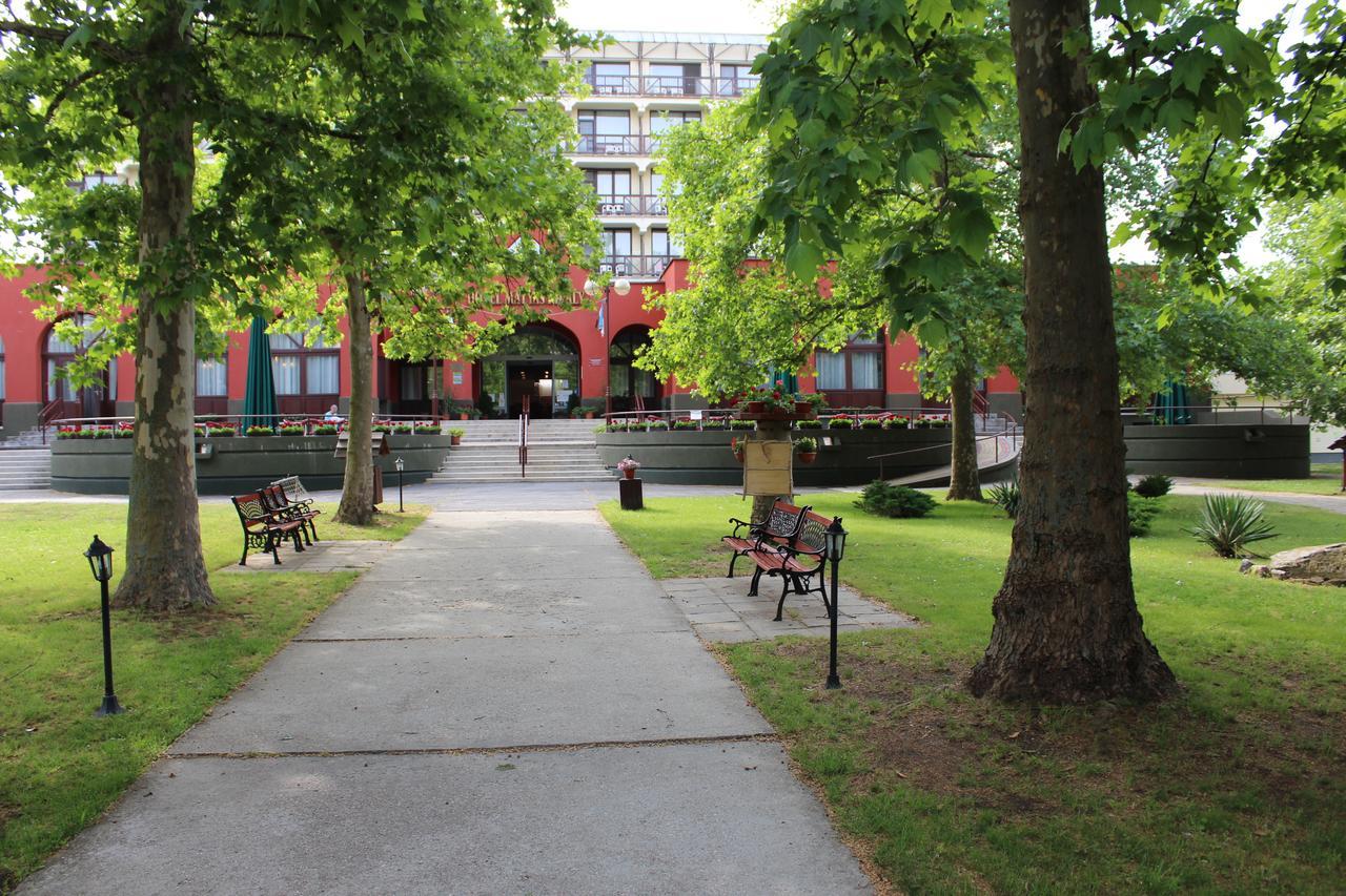 Mátyás Király Gyógy- és Wellness Hotel Hajdúszoboszló Esterno foto